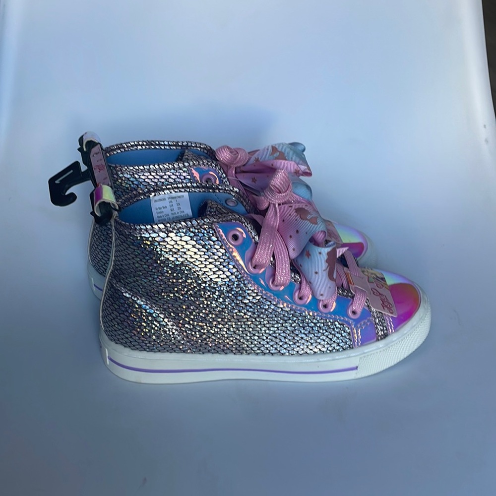 NEW Jojo Siwa girls sneakers SIZE 1